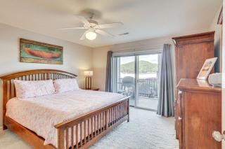 Lake of The Ozarks Condo with Pool in Camdenton - Camdenton - 1