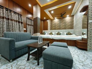 Shri Kailash Pati Guest House- Opposite Kashi Vishwanath Temple - Varanasi - 0