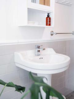 Weavers Cottage by Weavers of Haworth - 5