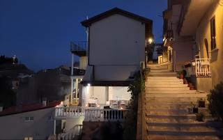 Amoenus - 4