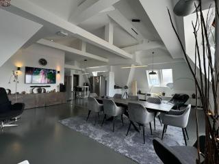 6 Zimmer Maisonette-Penthouse Pool Dachterrasse Luxus - 0