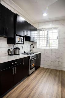 Richview Luxury Apartment - Kwabenya - 4