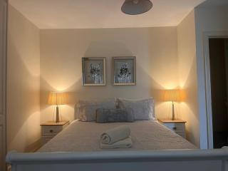 Kilronan 3 bed house on castle grounds - Ballyfarnon - 1