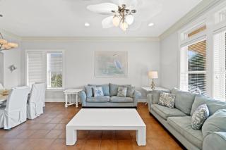 La Valencia Villas - Rosemary Beach - 6