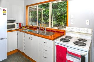 The Beach House - Tairua Holiday Home - Tairua - 2