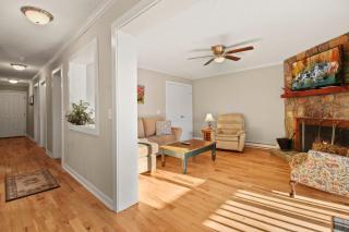 301 Pinnacle Inn Road 3113 by Carolina Stays - 6
