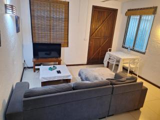 Pereybere Villa Valari with Pool Near Beach - Pereybere - 4