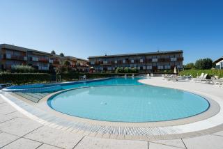 Mazzarona Family Apartment - Luminoso appartamento con piscina al secondo piano - Sirmione - 3