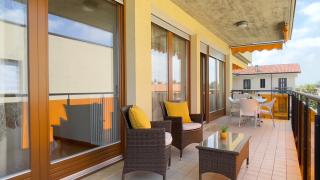 Mazzarona Family Apartment - Luminoso appartamento con piscina al secondo piano - Sirmione - 2