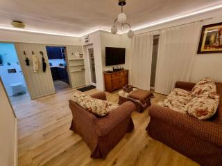 NEON Apartman Csopak Balaton - Csopak - 6