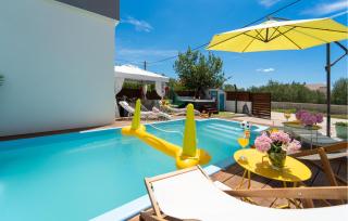 Pet Friendly Home In Tinj With Jacuzzi - Tinj - 2