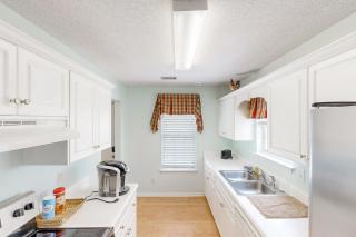 Family-Friendly Augusta Retreat Golf Nearby - 1