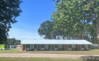 Alpine Lakeside Motel Room Backside - Hemphill - 2