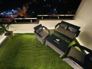 Luxury one bed Apartment in Gold Crest Mall And Residency DHA Lahore - 6