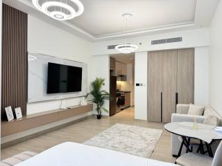 Comfortable 1 Bed Studio At Me Do Re, Cluster L - Dubai - 0