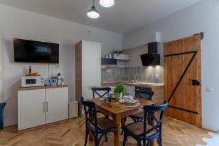 Luxurious Apartment in Old Town - Ultra Central - Brasov - 3