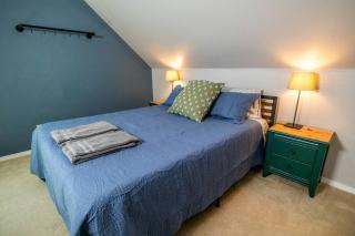 Spacious Family Home with Hot Tub - Ellensburg - 3