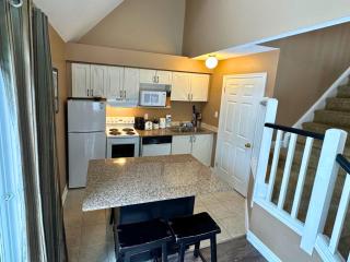 Mountain Loft Suite with Pool and Hot Tub - Blue Mountains - 6