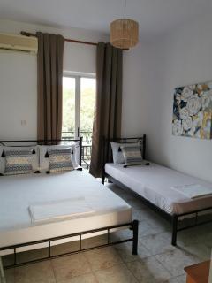 Villa Adamidis - Paralía Skotínis - 8