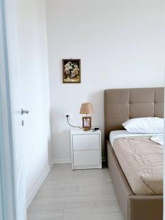 AEM 2 Bedroom Apartment Apt #3 - Golem - 1