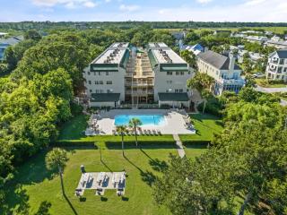 Shipwatch, Unit 113 - 1524 Wood Avenue - East End - 0