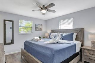 3BR Oasis Sleeps 11 Heated Pool Ping Pong! - Dunedin - 1