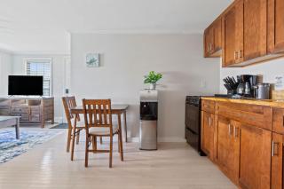 Beachside Retreat! Cozy 1-bedroom W Private Yard - Dennis - 9