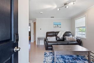 Beachside Retreat! Cozy 1-bedroom W Private Yard - 5