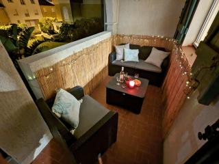 SPÉCIAL COUPLE & FAMILLE - Lit Queen Size - Netflix - Climatisation - Terrasse Plein Sud - 2 min Centre-Ville - 6 min Mer - Parking privé - OFFRE SPÉCIALE - La Londe-les-Maures - 1