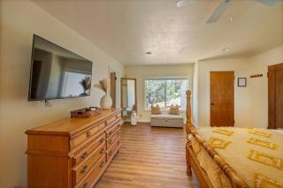 3 Bedrooms with 2 Bonus Rooms and Views! Pool with Spa - 7