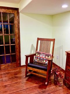 Trail Boss King EnSuite-Prairie Rose B&B - 1200 sq ft Suite - Cheyenne - 2