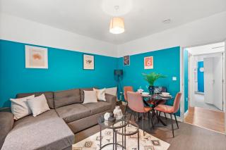 The Stylish Gem - Garden - Sleeps 18 - 8