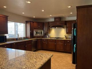 7 Bed Pool House - Las Vegas - 2