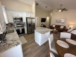 Completely Updated Villa Private Pool Beautiful - Haines City - 1