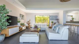 Luxurious 3-Bed Villa with Pool in Tranquil Vitet - 3