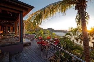 Sunset Rays Villa with Balinese Style in Pointe Milou - 6