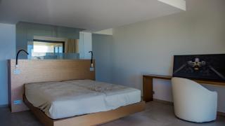 Prestigious Villa with a Splendid View - 1