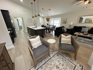 South Facing Pool Villa Spa Remodeled Floor to Ceiling Southern Dunes - Haines City - 8