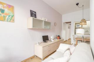Stylish Apartment In Gracia - 1