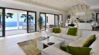 Open-Plan Villa with an Amazing View - Toiny - 8