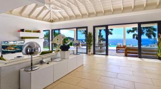 Open-Plan Villa with an Amazing View - Toiny - 7