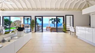 Open-Plan Villa with an Amazing View - Toiny - 6