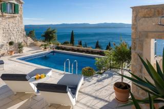 Renovated Beachfront Villa With Stunning Viewss - Jasenice - 9