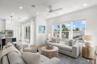 The Akoya & Pearl Houses at the Gemma - 2 Homes with Private Pools Just Steps to Clearwater Beach - Clearwater Beach - 2