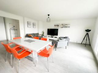 Tiya-TiamConciergerie-Disney-Parking Gratuit-GARE - Champs-Sur-Marne - 4