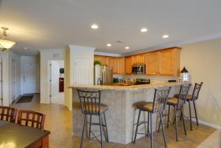 Lake Views and Pool Access Osage Beach Condo - Osage Beach - 1