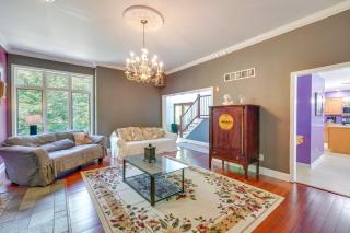 Porch and Fire Pit Shawnee on Delaware Home! - East Stroudsburg - 7
