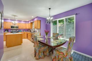 Porch and Fire Pit Shawnee on Delaware Home! - East Stroudsburg - 5