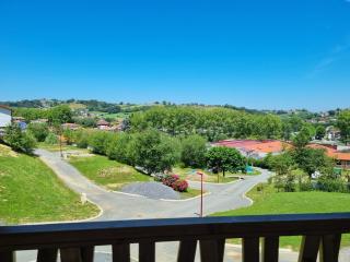 Chalet Etxean, de 1 à 6 personnes avec Barbecue, Parking et Piscine - Hasparren - 9