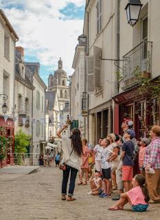 Gîte St Ours Loches hyper centre historique 4chambres 4salles de bains, salon cuisine - Loches - 2